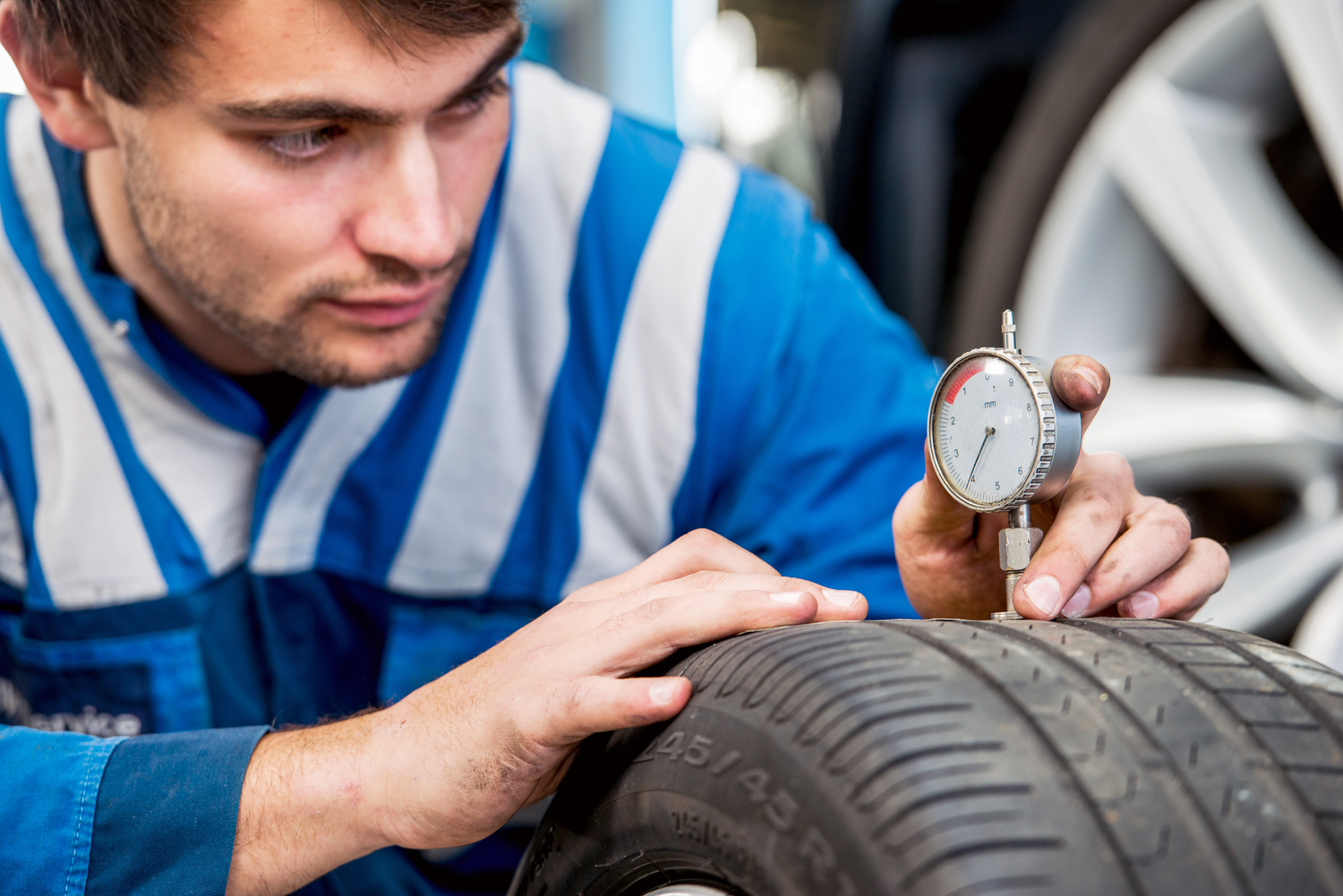 Top factors to consider for car tire safety