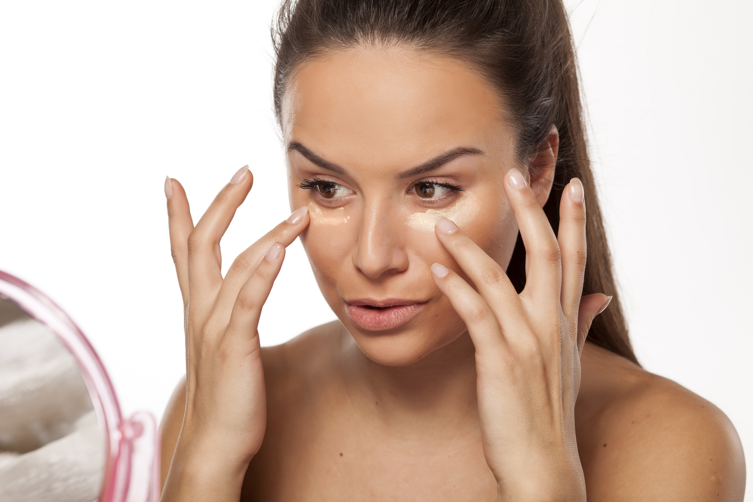Everything you need to know about eye primers