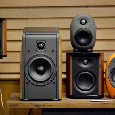 Different types of electronic audio devices