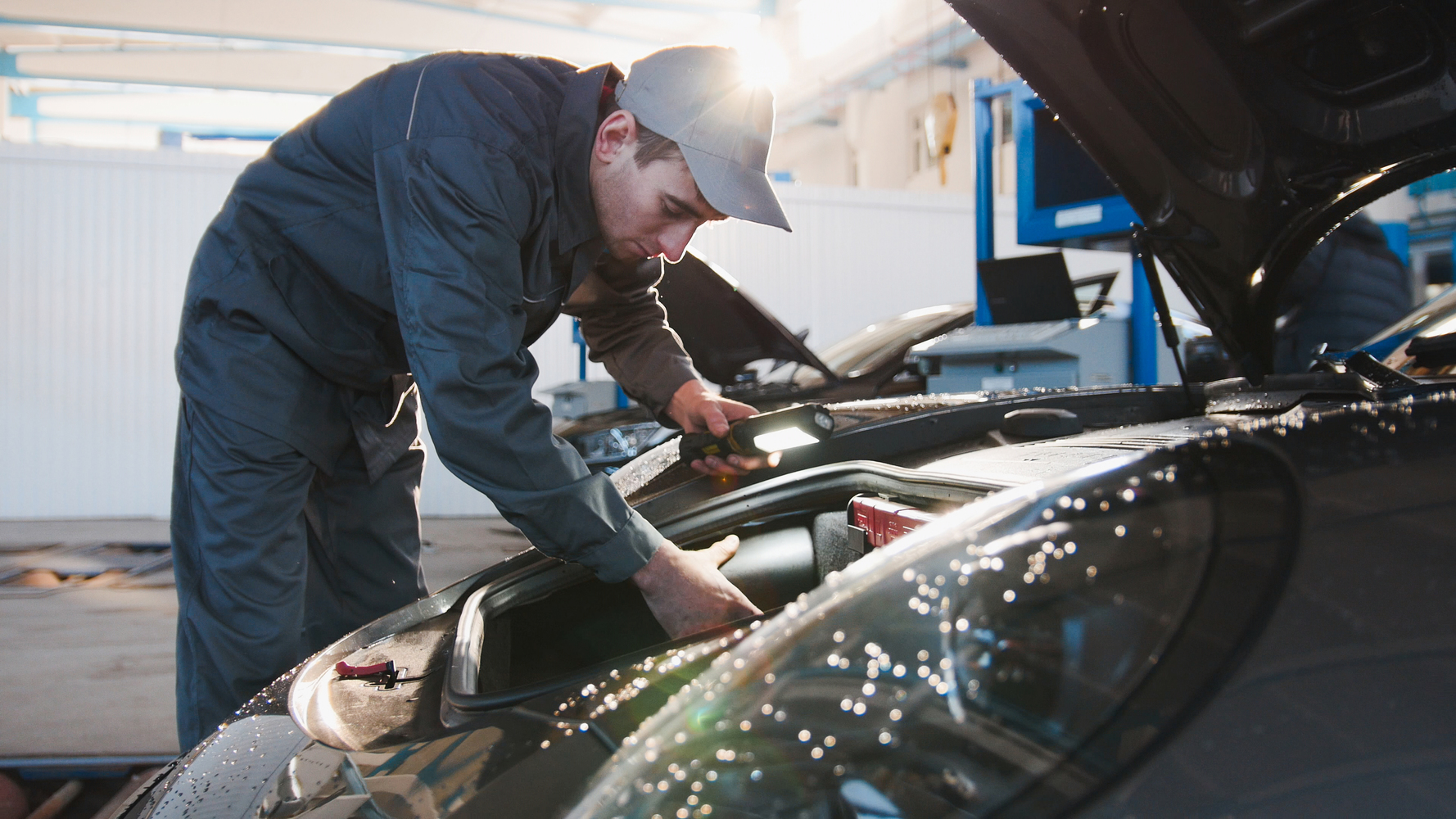 Types of auto garages and mechanics