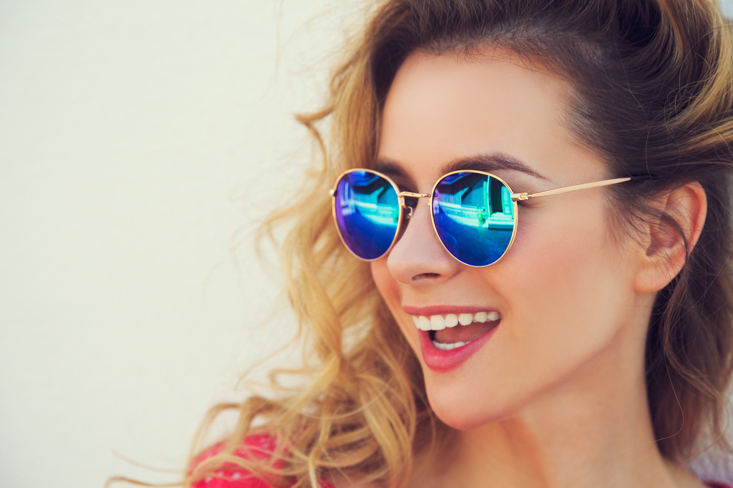 Choosing the Right Sunglasses According to Face Type